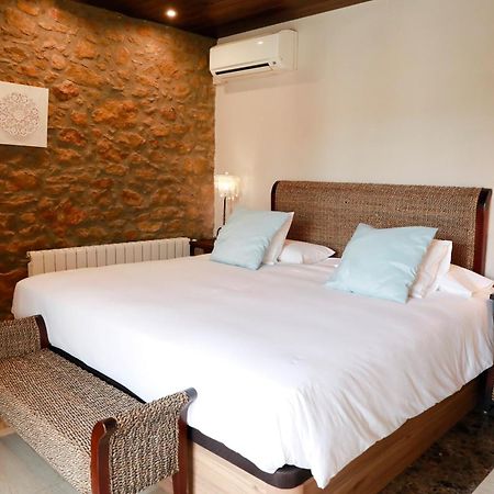 La Violeta Hotel Spa & Chill Out Castelltersol Kültér fotó
